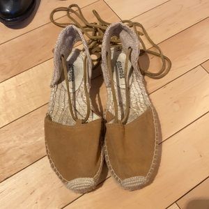 Soludos wrap around ankle shoes